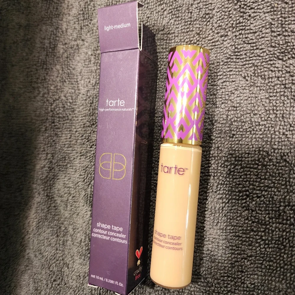 NEW! Tarte Shape Tape Concealer- light medium - Picture 5 of 6